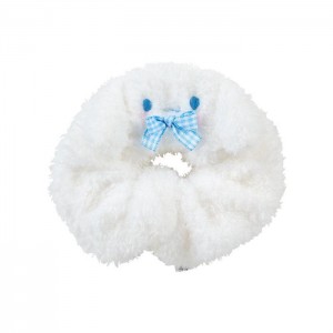 Hello Kitty Cinnamoroll Cozy Plush Scrunchie (Gingham Bow) White | USA_HK21316